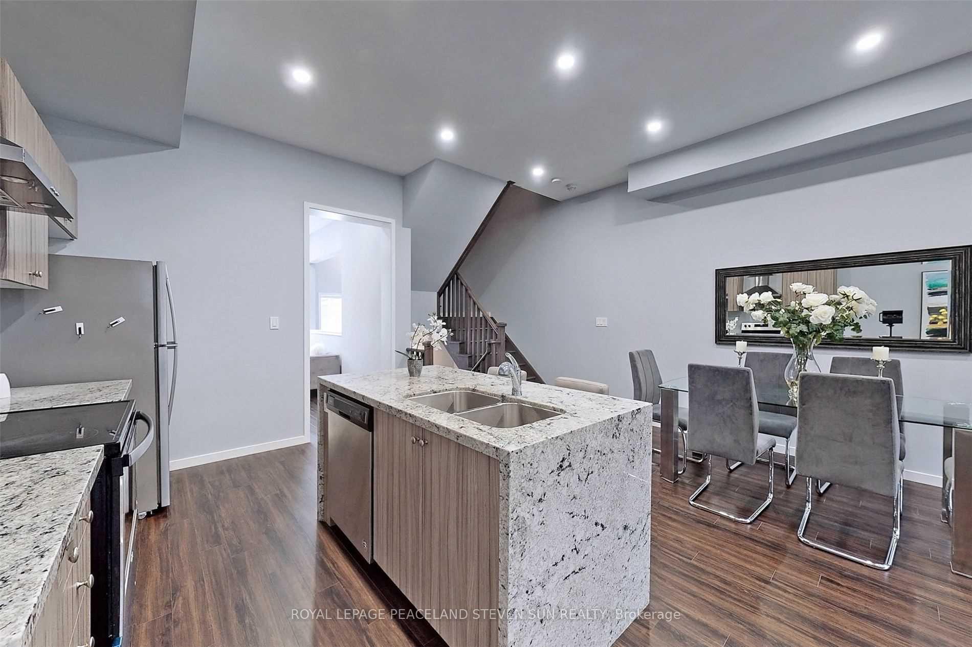Photo 14 of 43 Wuhan Lane, Markham, Wismer — HOMEH