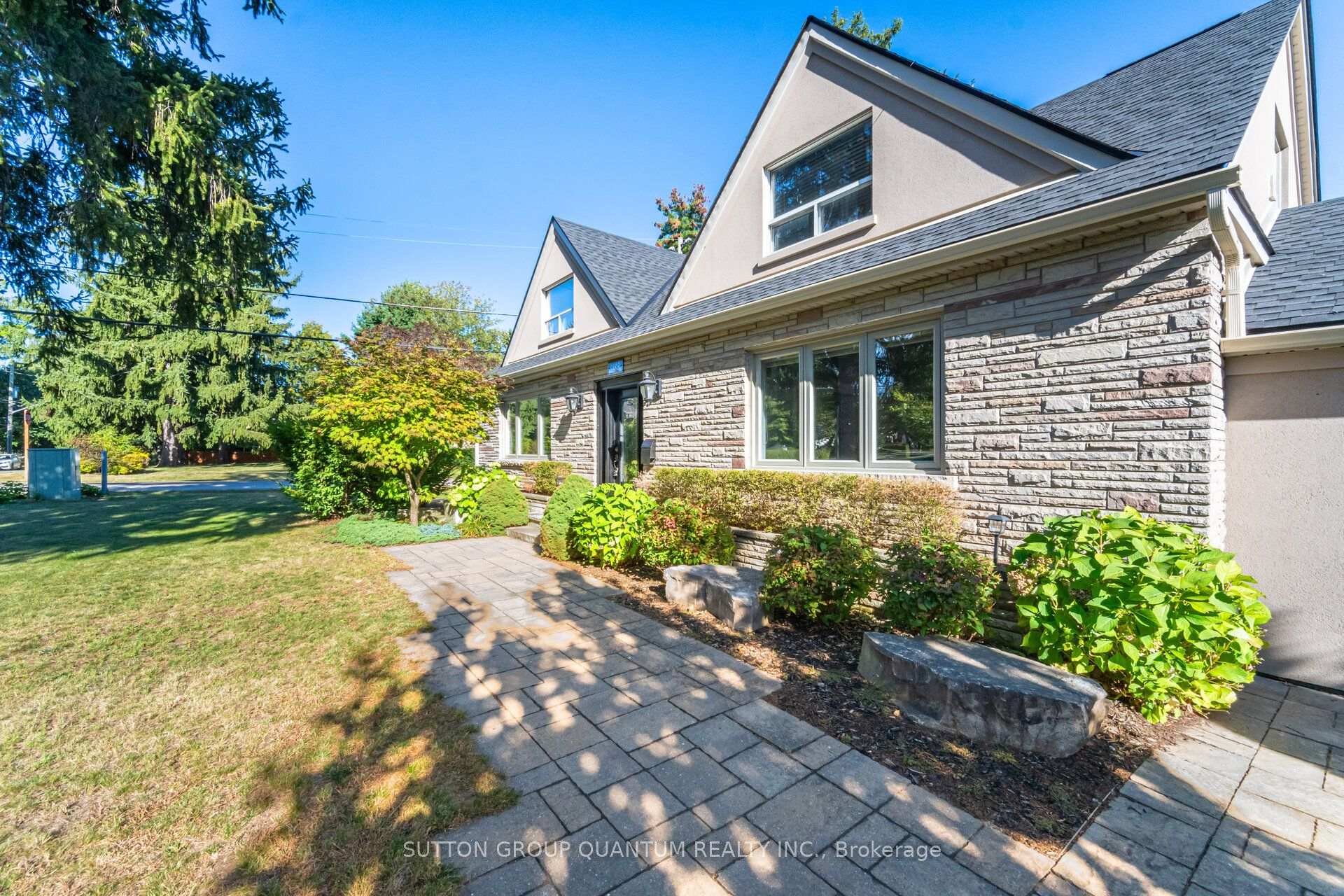 Photo 4 of 468 Lynd Avenue, Mississauga, Mineola — HOMEH