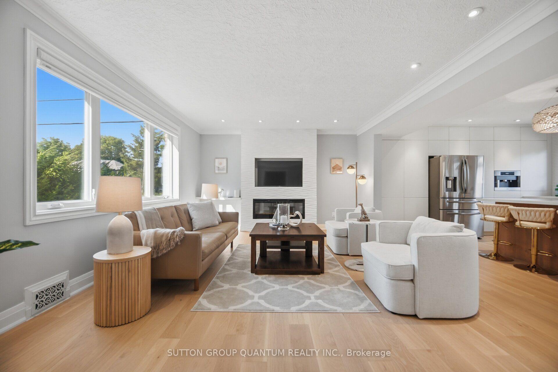 Photo 5 of 468 Lynd Avenue, Mississauga, Mineola — HOMEH