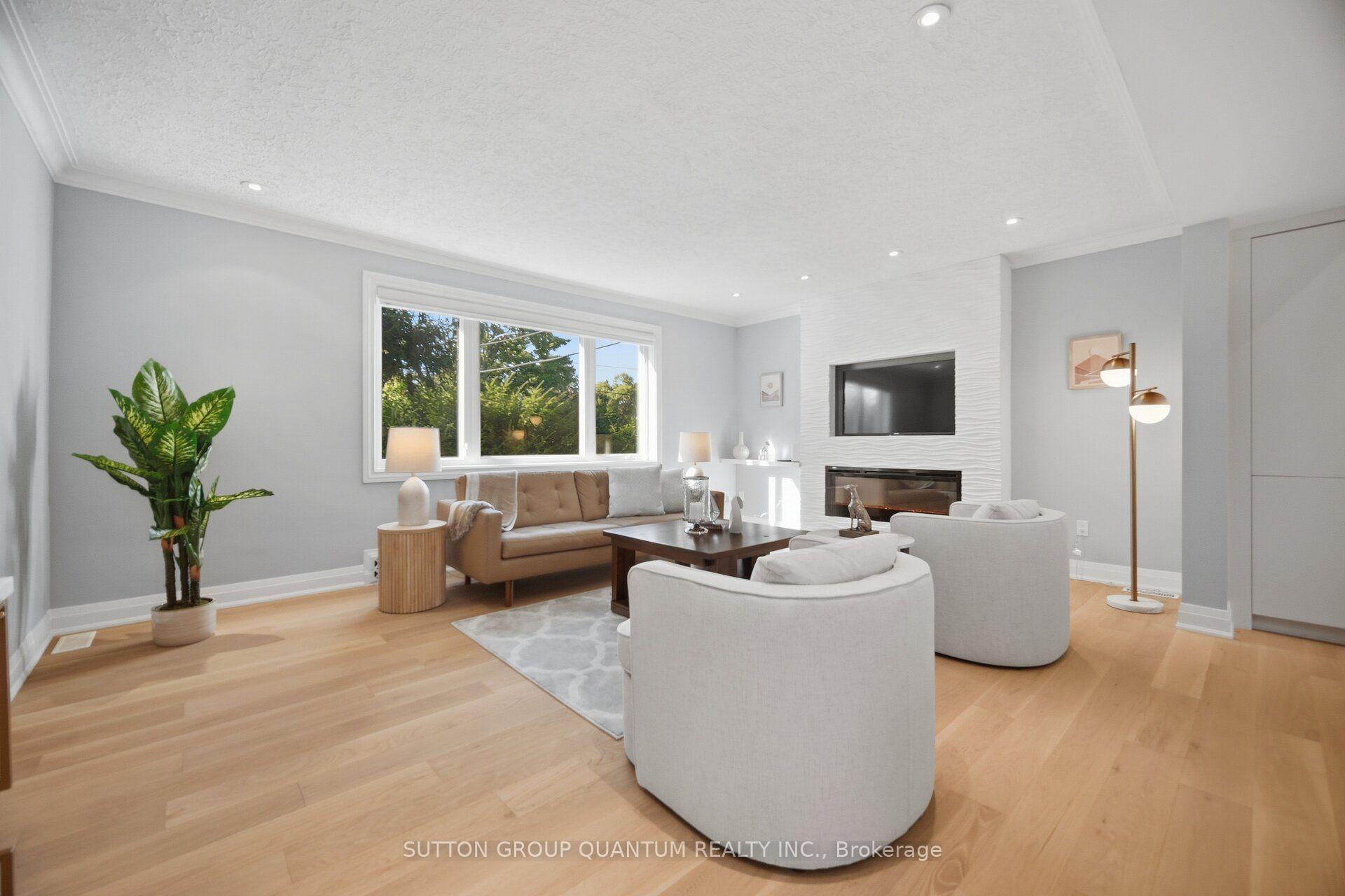 Photo 7 of 468 Lynd Avenue, Mississauga, Mineola — HOMEH