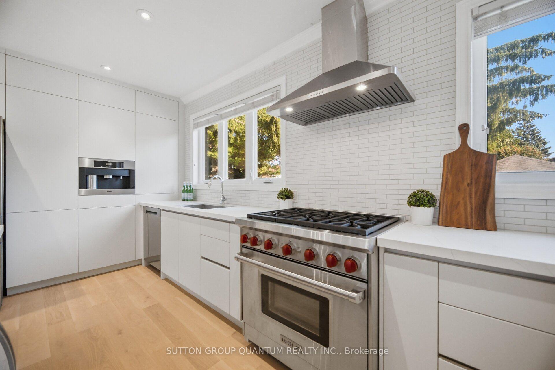 Photo 12 of 468 Lynd Avenue, Mississauga, Mineola — HOMEH