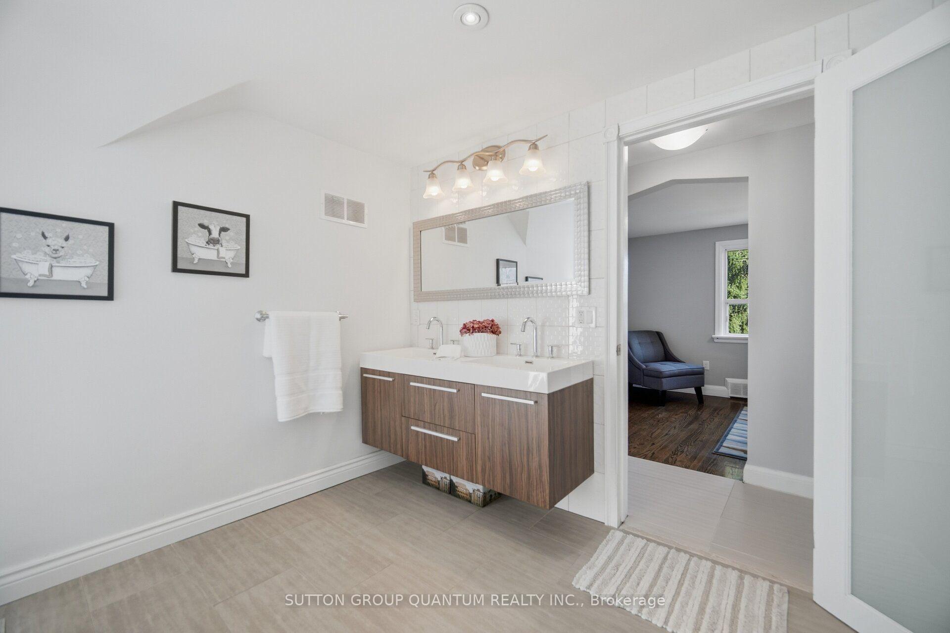 Photo 23 of 468 Lynd Avenue, Mississauga, Mineola — HOMEH