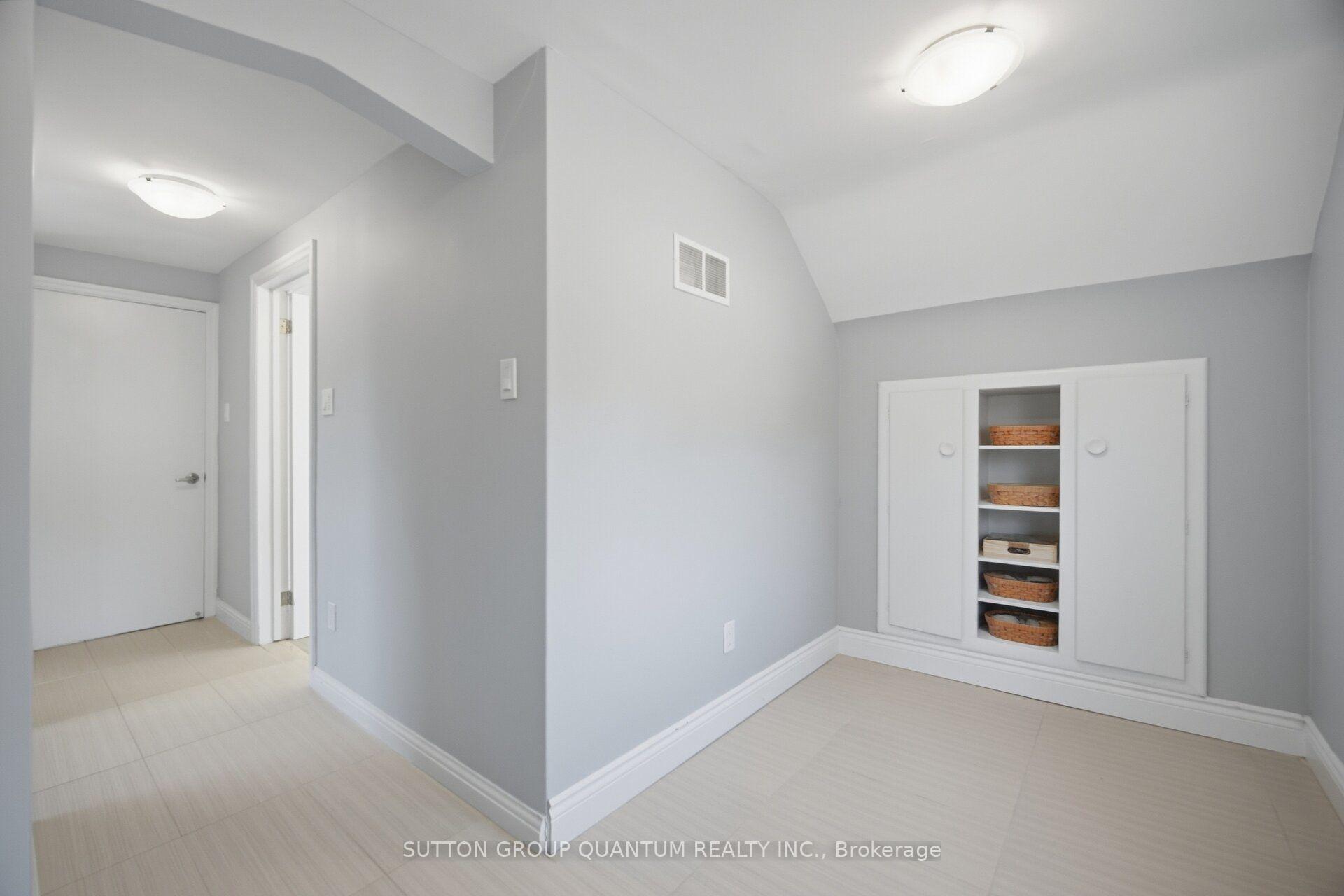 Photo 25 of 468 Lynd Avenue, Mississauga, Mineola — HOMEH