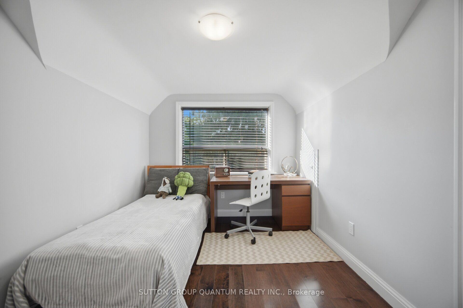 Photo 26 of 468 Lynd Avenue, Mississauga, Mineola — HOMEH