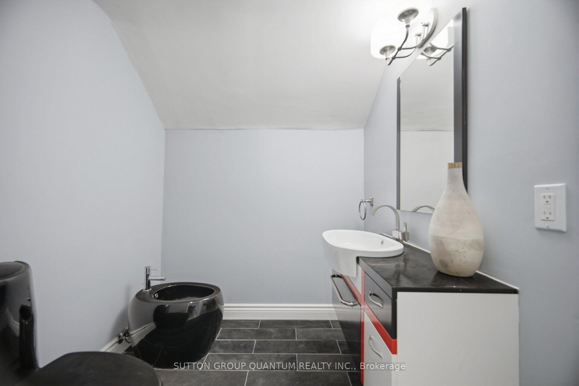 Photo 31 of 468 Lynd Avenue, Mississauga, Mineola — HOMEH