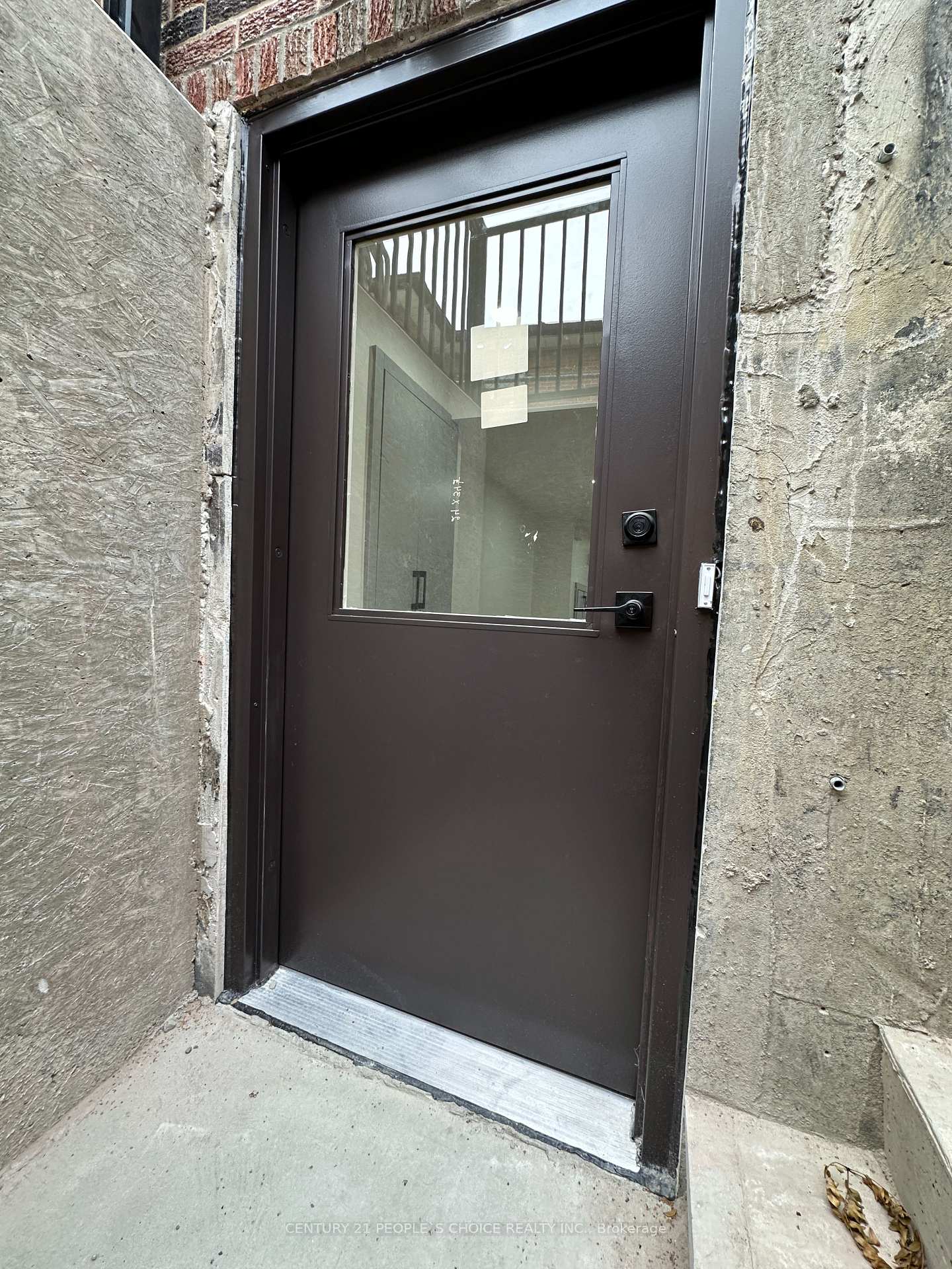 Photo 4 of Unit Unit- 3, 7490 Middleshire Drive, Mississauga, Malton — HOMEH