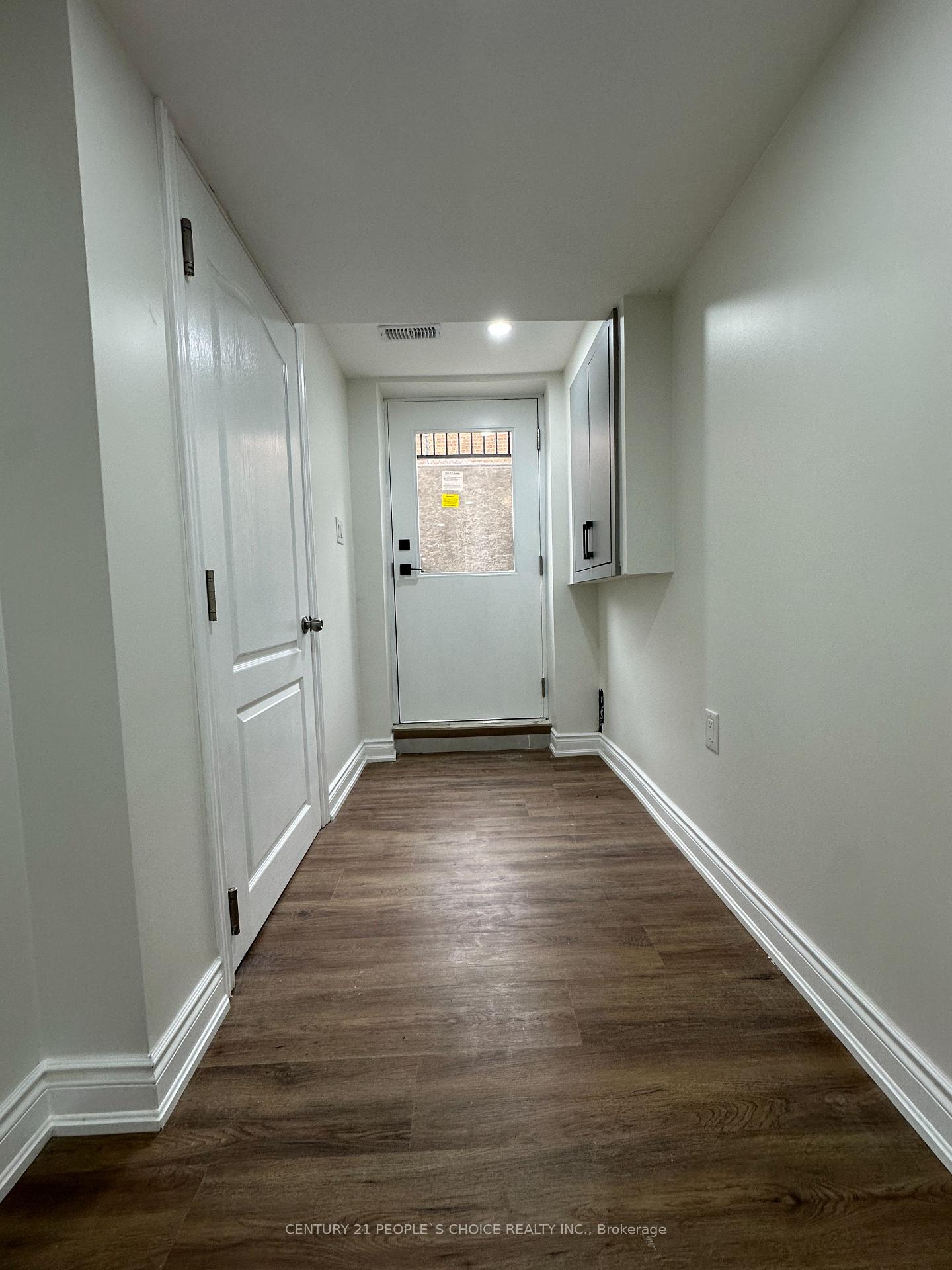 Photo 5 of Unit Unit- 3, 7490 Middleshire Drive, Mississauga, Malton — HOMEH