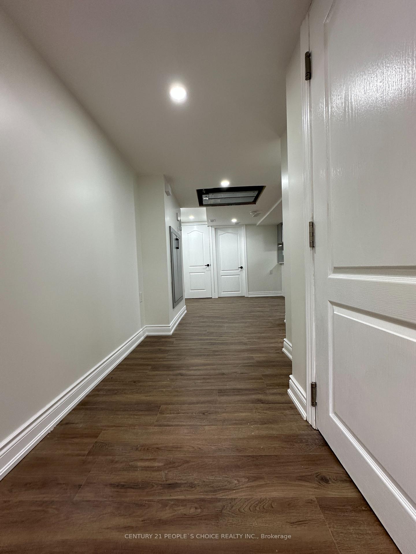 Photo 6 of Unit Unit- 3, 7490 Middleshire Drive, Mississauga, Malton — HOMEH