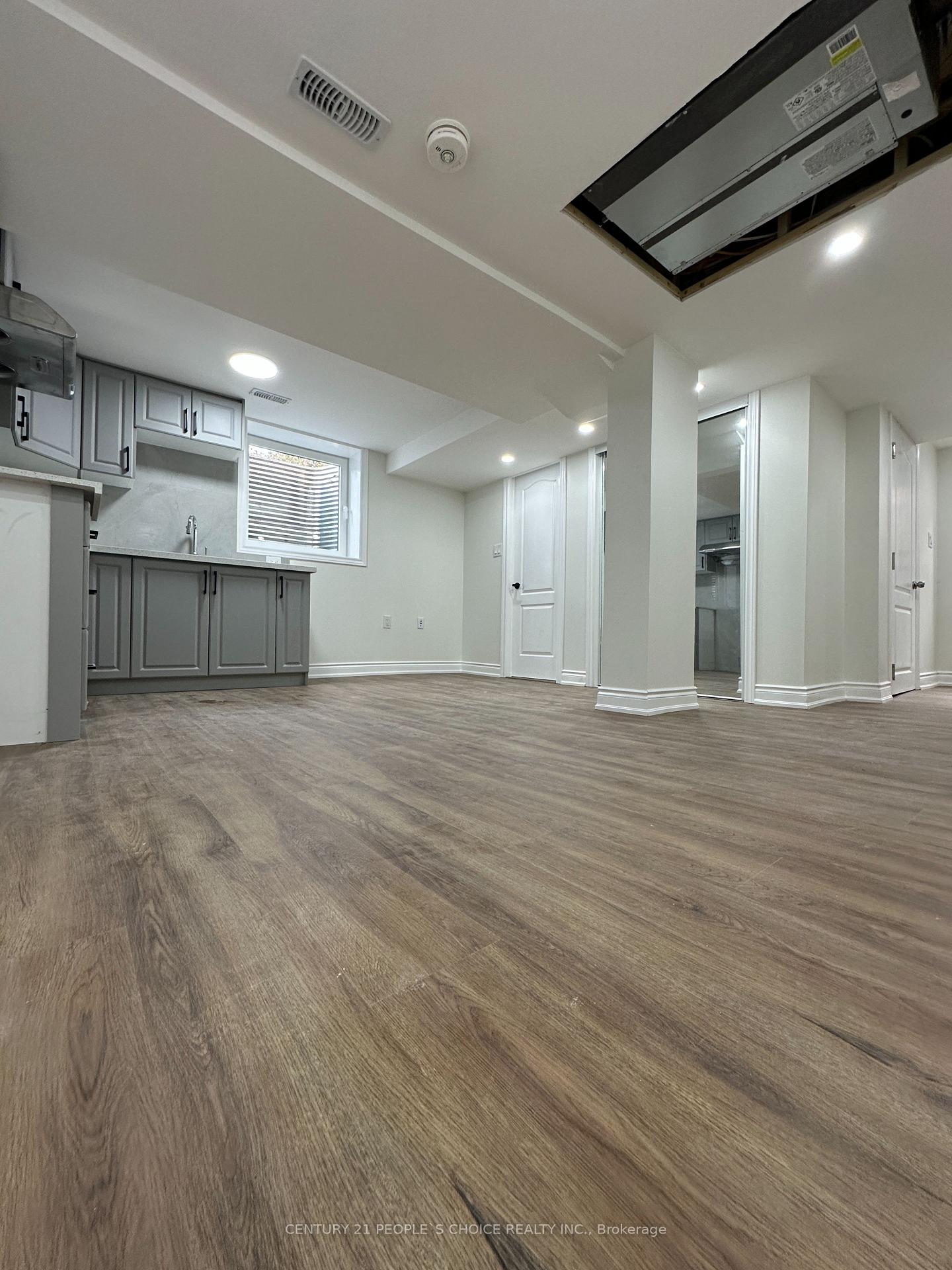 Photo 7 of Unit Unit- 3, 7490 Middleshire Drive, Mississauga, Malton — HOMEH