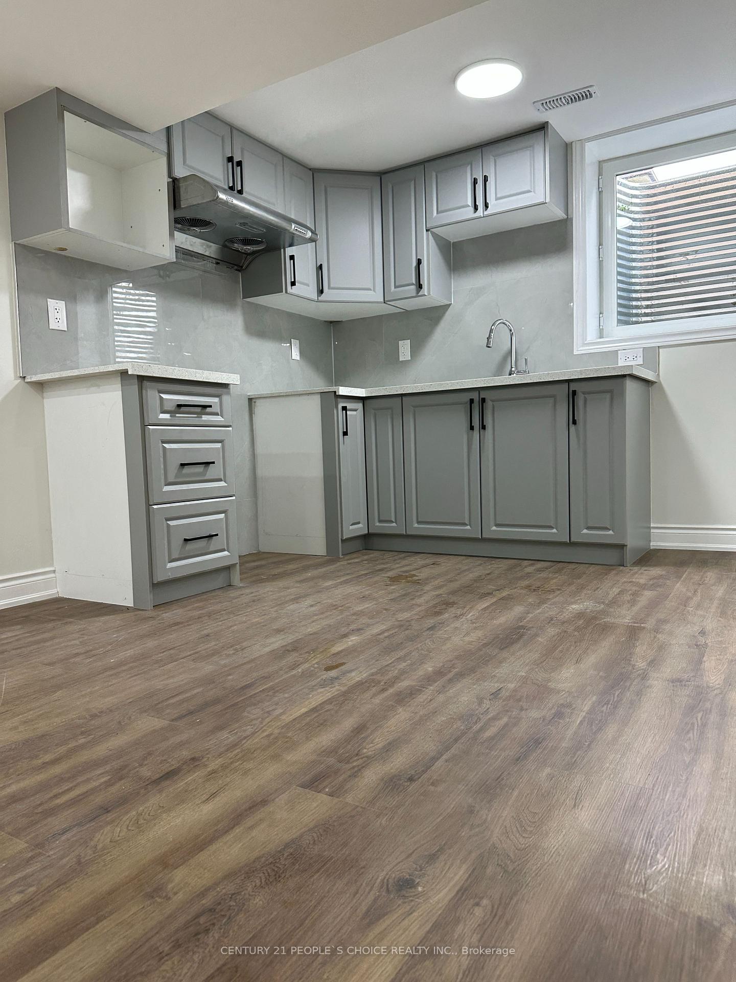 Photo 10 of Unit Unit- 3, 7490 Middleshire Drive, Mississauga, Malton — HOMEH