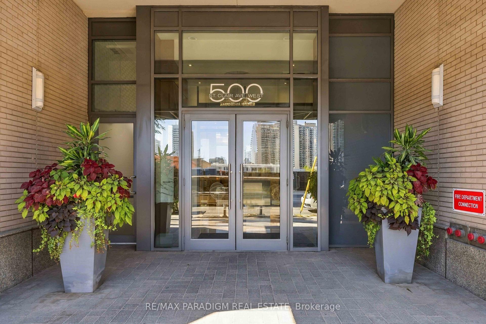 Photo 2 of Unit 802, 500 St Clair Avenue W, Toronto, Humewood-Cedarvale — HOMEH