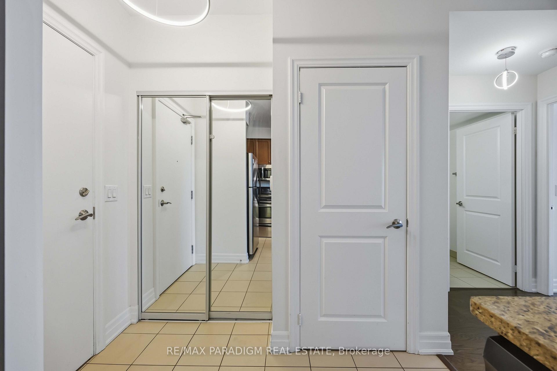 Photo 5 of Unit 802, 500 St Clair Avenue W, Toronto, Humewood-Cedarvale — HOMEH