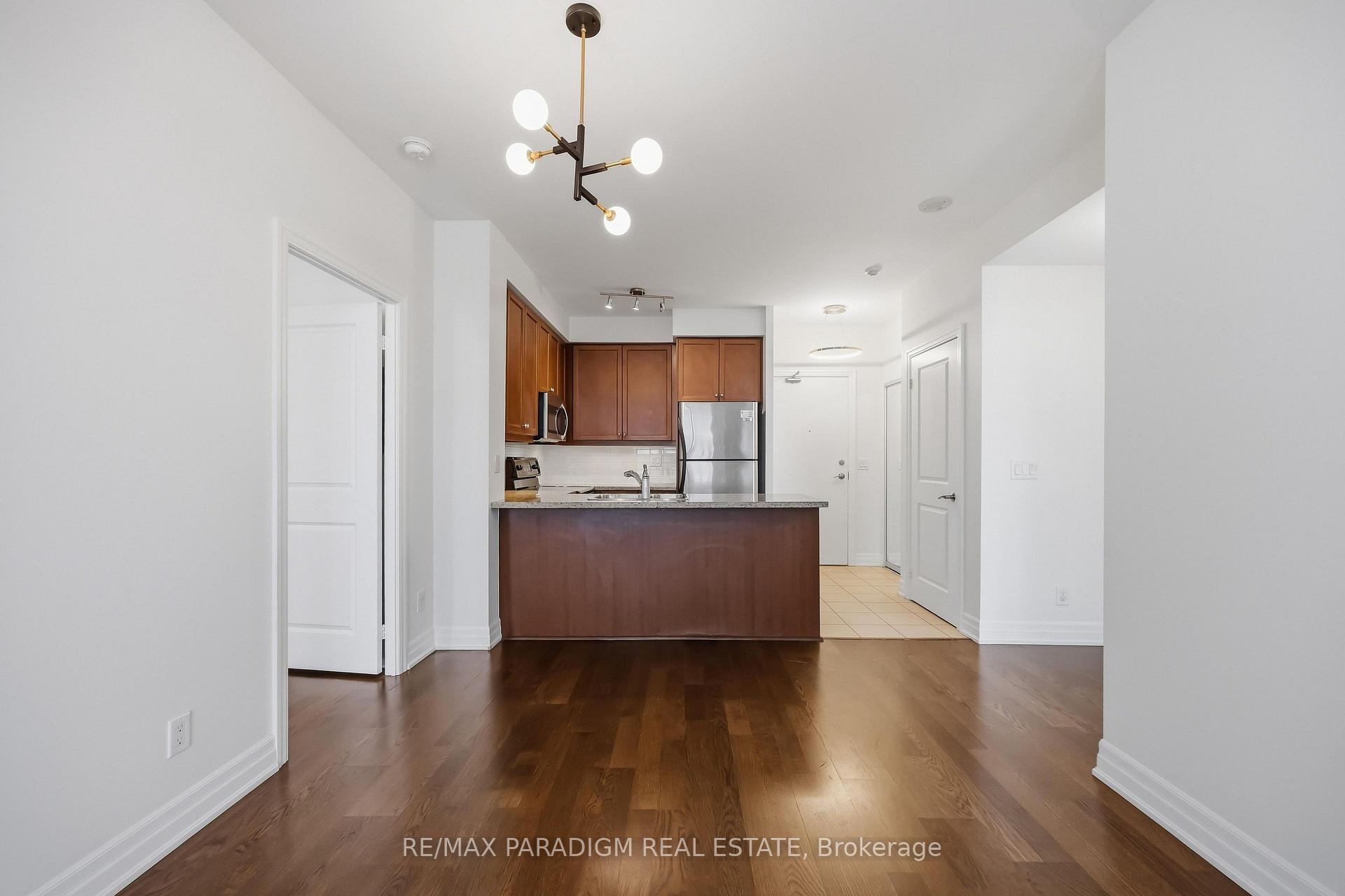 Photo 9 of Unit 802, 500 St Clair Avenue W, Toronto, Humewood-Cedarvale — HOMEH