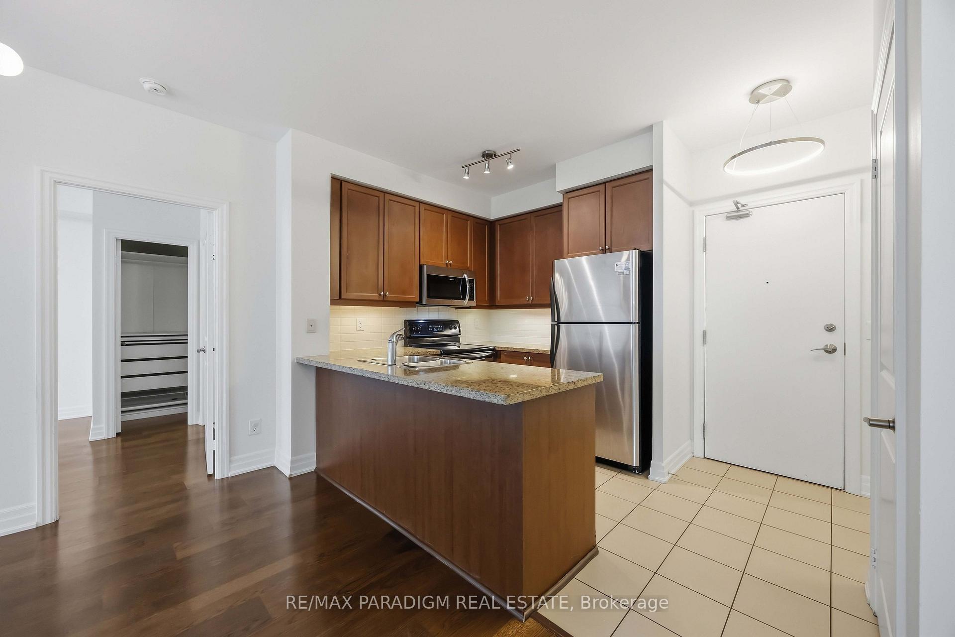 Photo 12 of Unit 802, 500 St Clair Avenue W, Toronto, Humewood-Cedarvale — HOMEH
