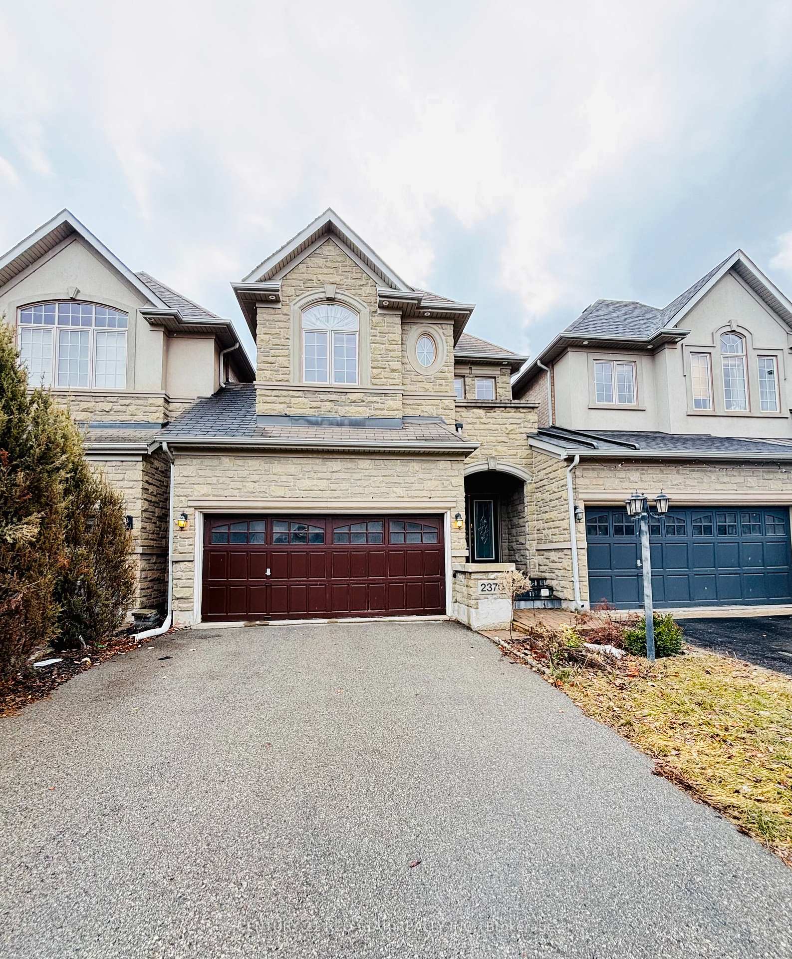 Photo 1 of 2370 Wasaga Drive, Oakville, Joshua Creek — HOMEH