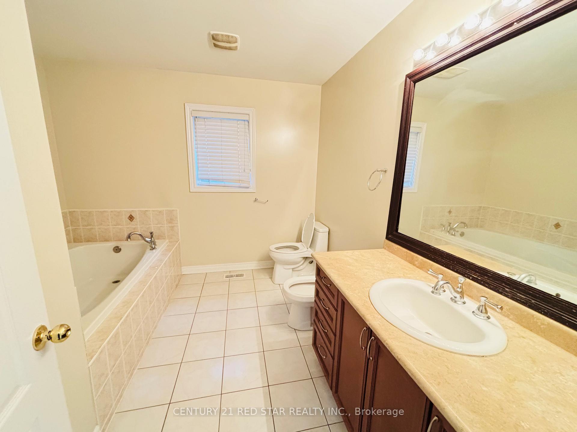 Photo 15 of 2370 Wasaga Drive, Oakville, Joshua Creek — HOMEH