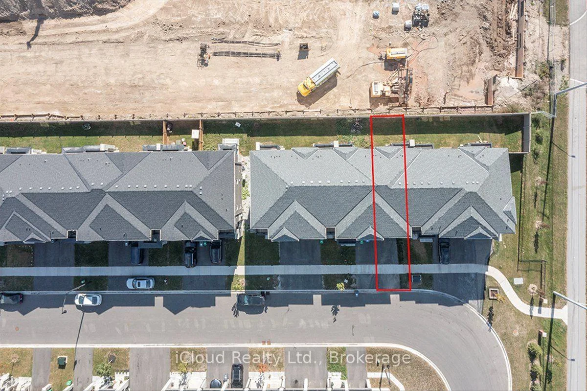Photo 9 of 158 Keppel Circle, Brampton, Northwest Brampton — HOMEH