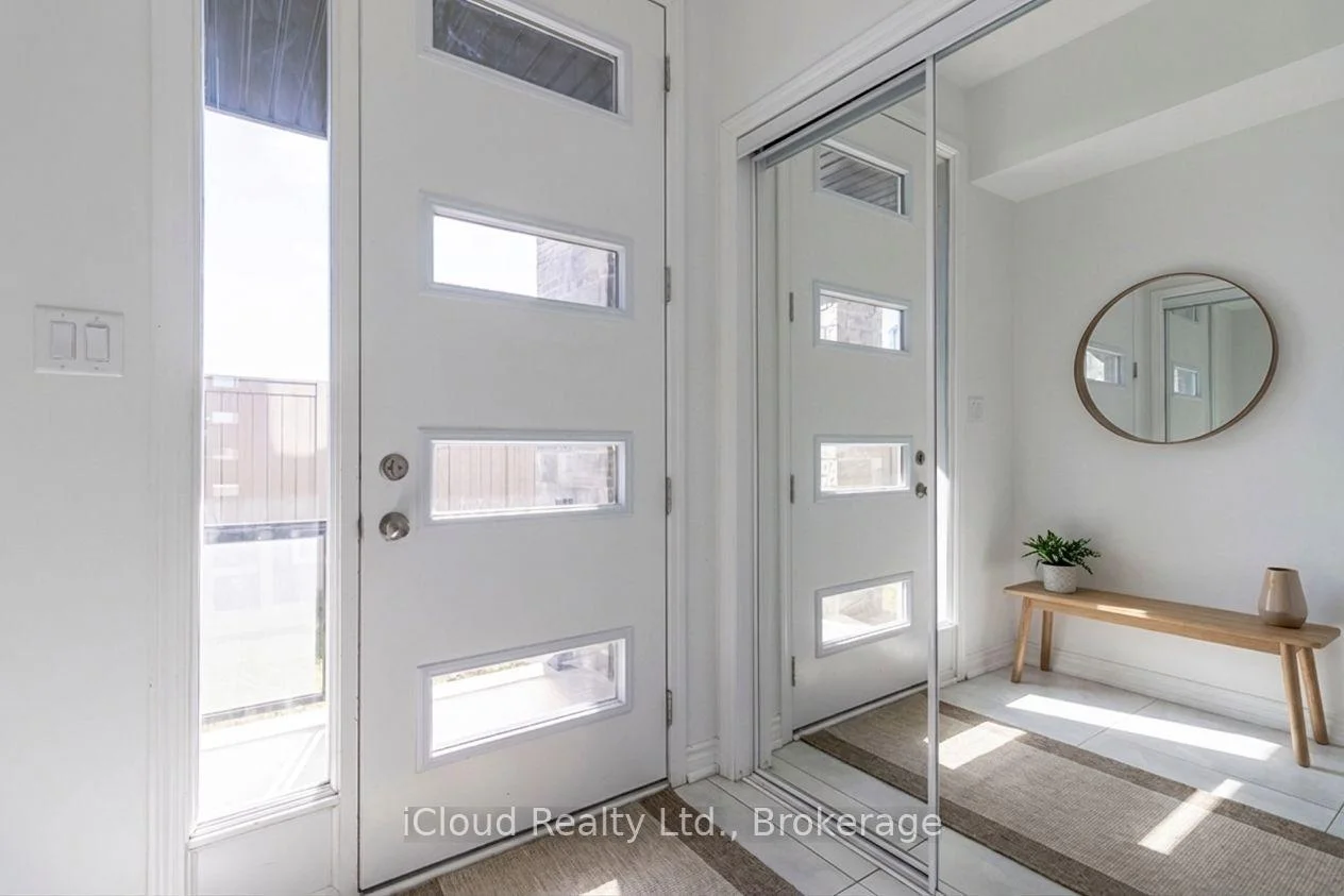 Photo 11 of 158 Keppel Circle, Brampton, Northwest Brampton — HOMEH