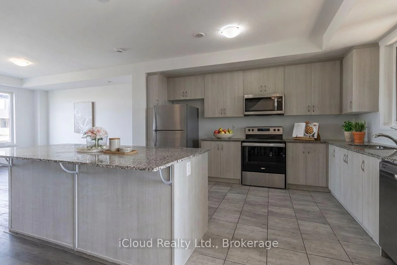 Photo 36 of 158 Keppel Circle, Brampton, Northwest Brampton — HOMEH