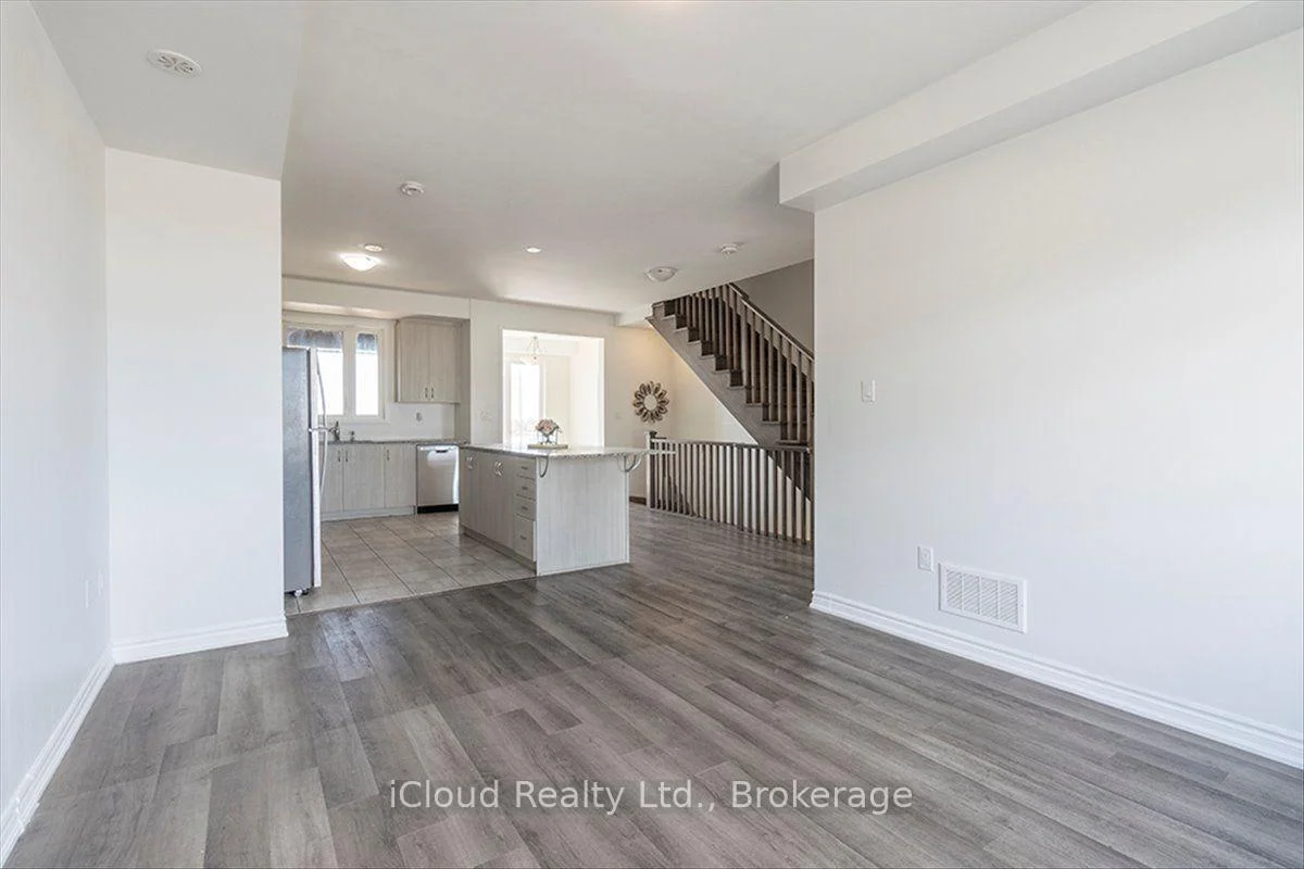 Photo 45 of 158 Keppel Circle, Brampton, Northwest Brampton — HOMEH