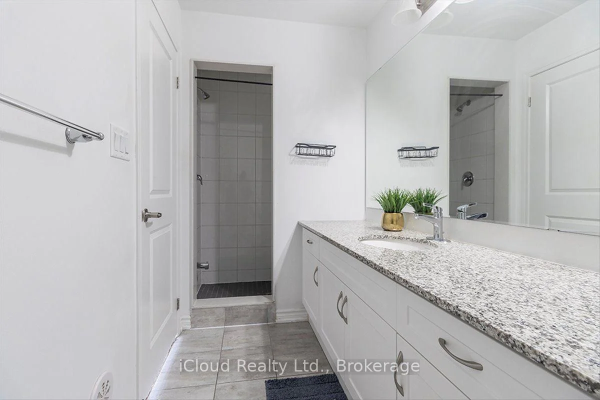 Photo 79 of 158 Keppel Circle, Brampton, Northwest Brampton — HOMEH