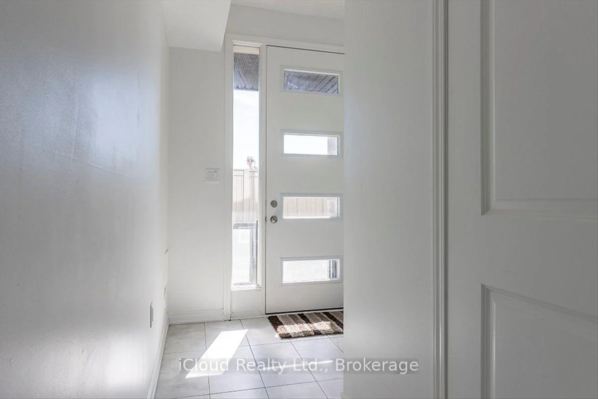 Photo 100 of 158 Keppel Circle, Brampton, Northwest Brampton — HOMEH