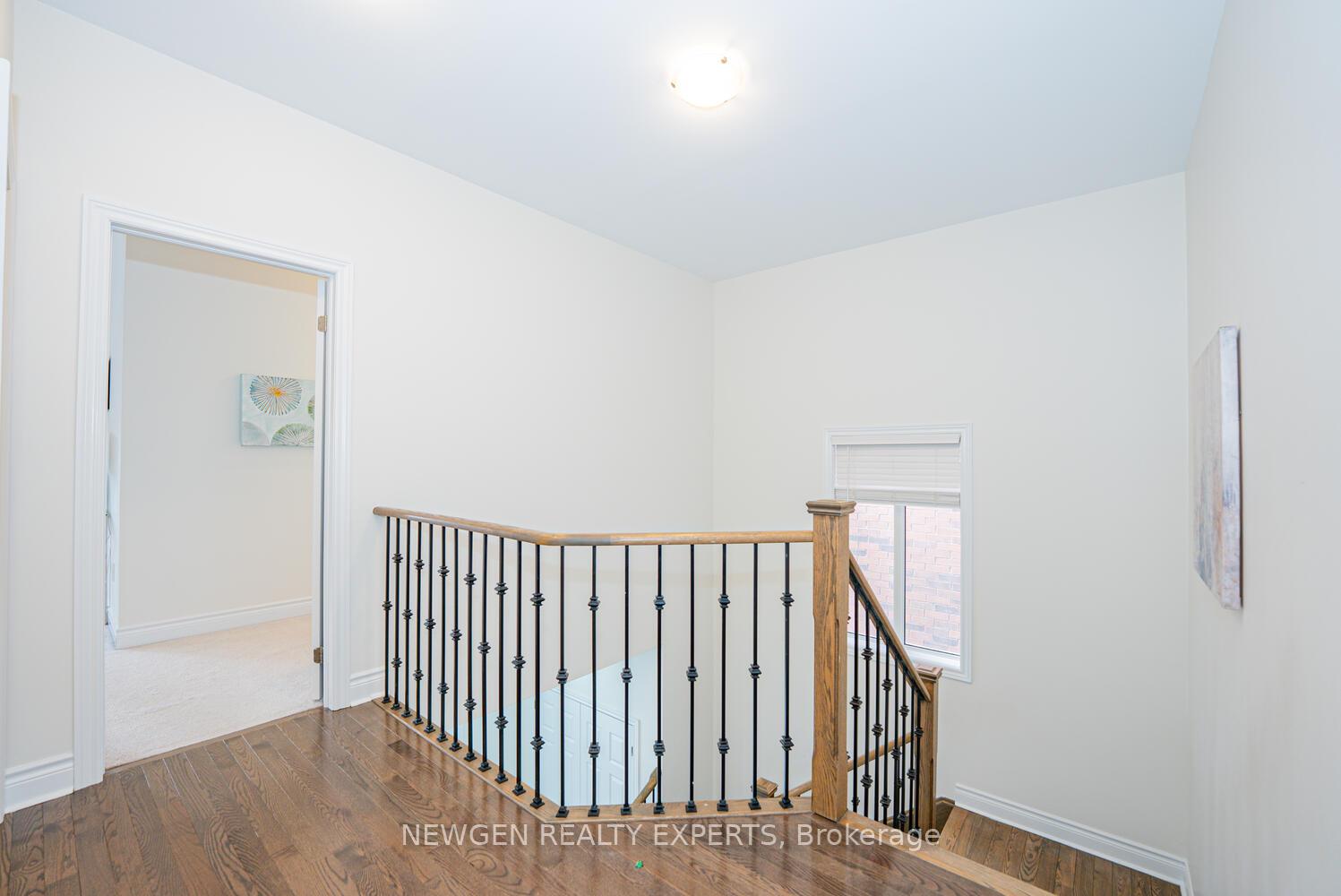 Photo 22 of 17 Monarch Drive, Halton Hills, Georgetown — HOMEH