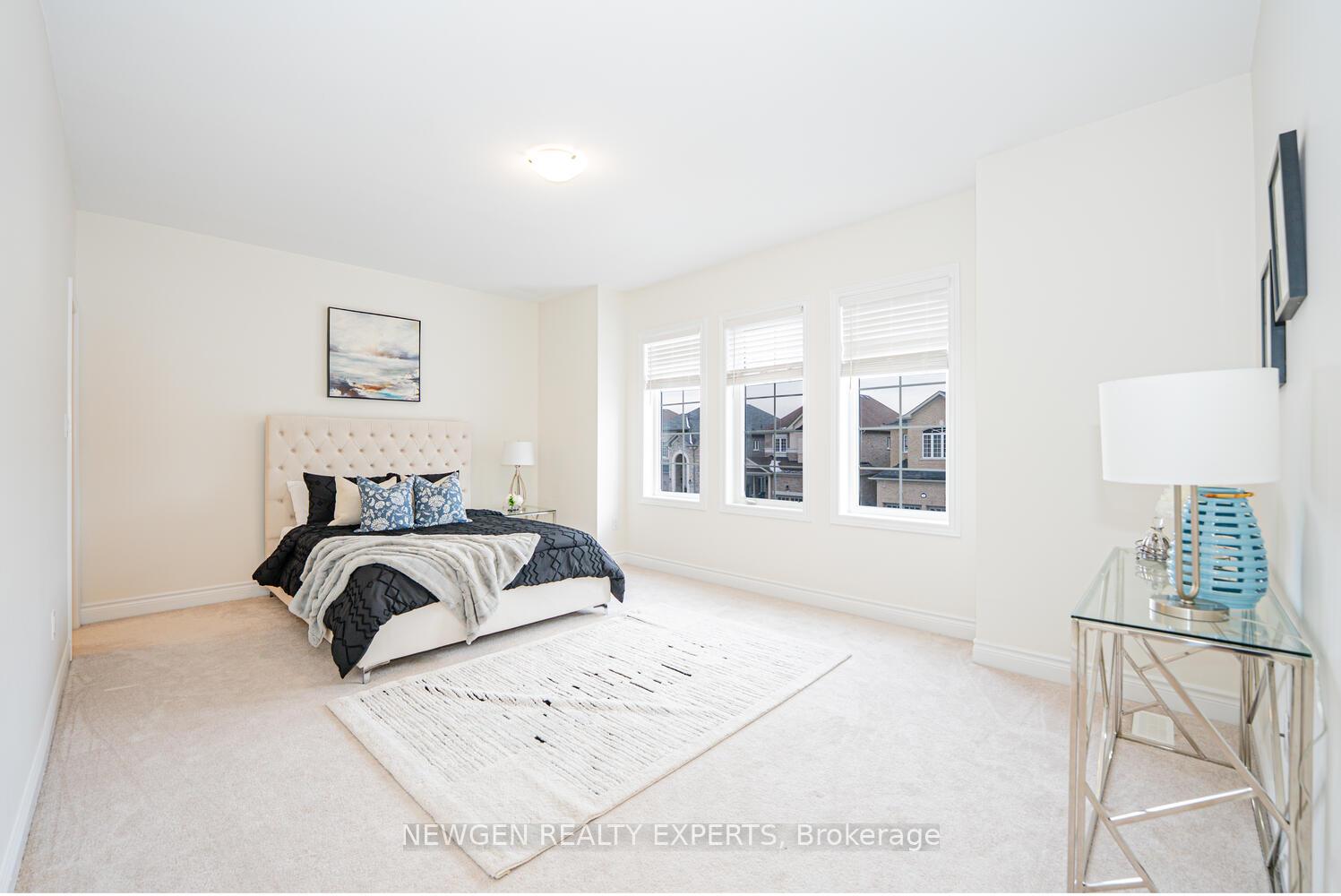Photo 30 of 17 Monarch Drive, Halton Hills, Georgetown — HOMEH