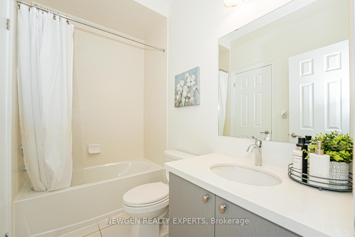 Photo 41 of 17 Monarch Drive, Halton Hills, Georgetown — HOMEH