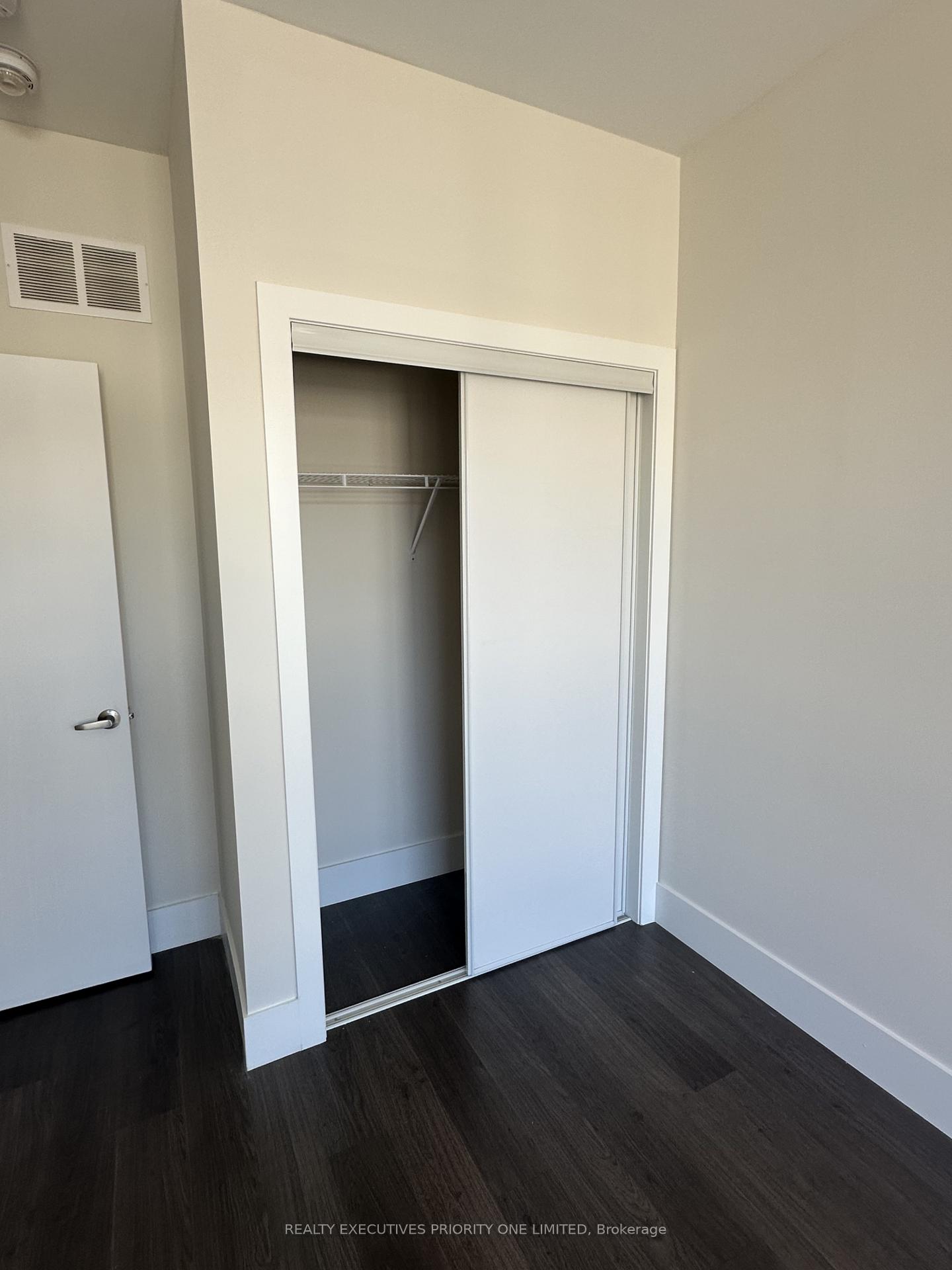 Photo 21 of 179 Sydney Circle, Vaughan, Vellore Village — HOMEH