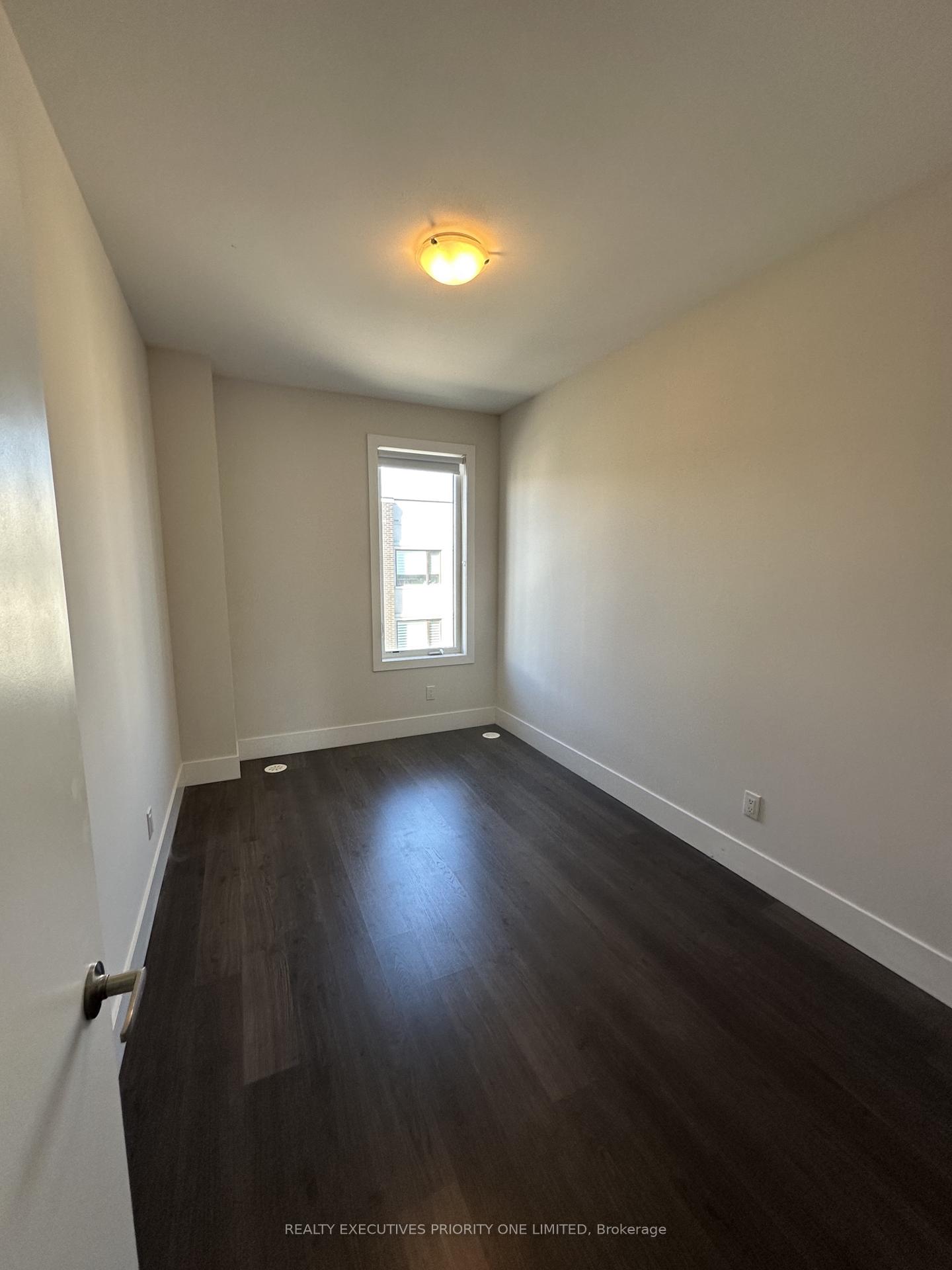 Photo 22 of 179 Sydney Circle, Vaughan, Vellore Village — HOMEH