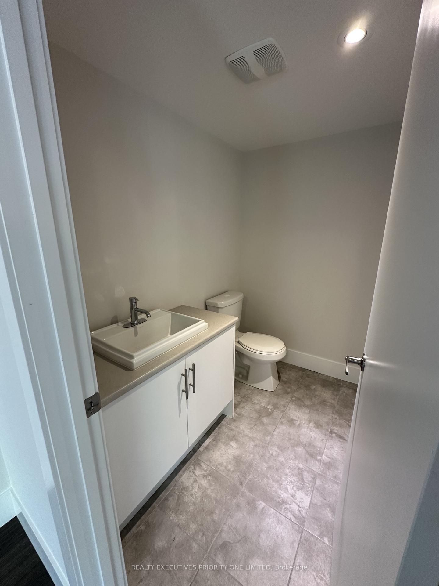 Photo 27 of 179 Sydney Circle, Vaughan, Vellore Village — HOMEH