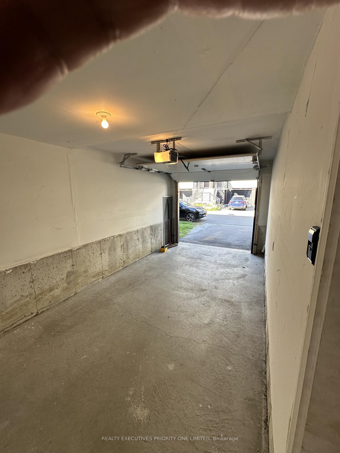 Photo 31 of 179 Sydney Circle, Vaughan, Vellore Village — HOMEH