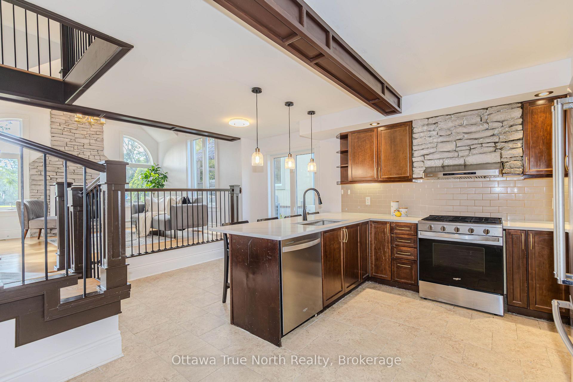 Photo 13 of 83 Leacock Drive, Ottawa, Kanata - Beaverbrook — HOMEH