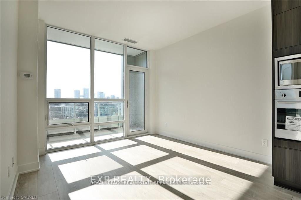 Photo 7 of Unit Ph19, 38 Cameron Street, Toronto, Kensington-Chinatown — HOMEH