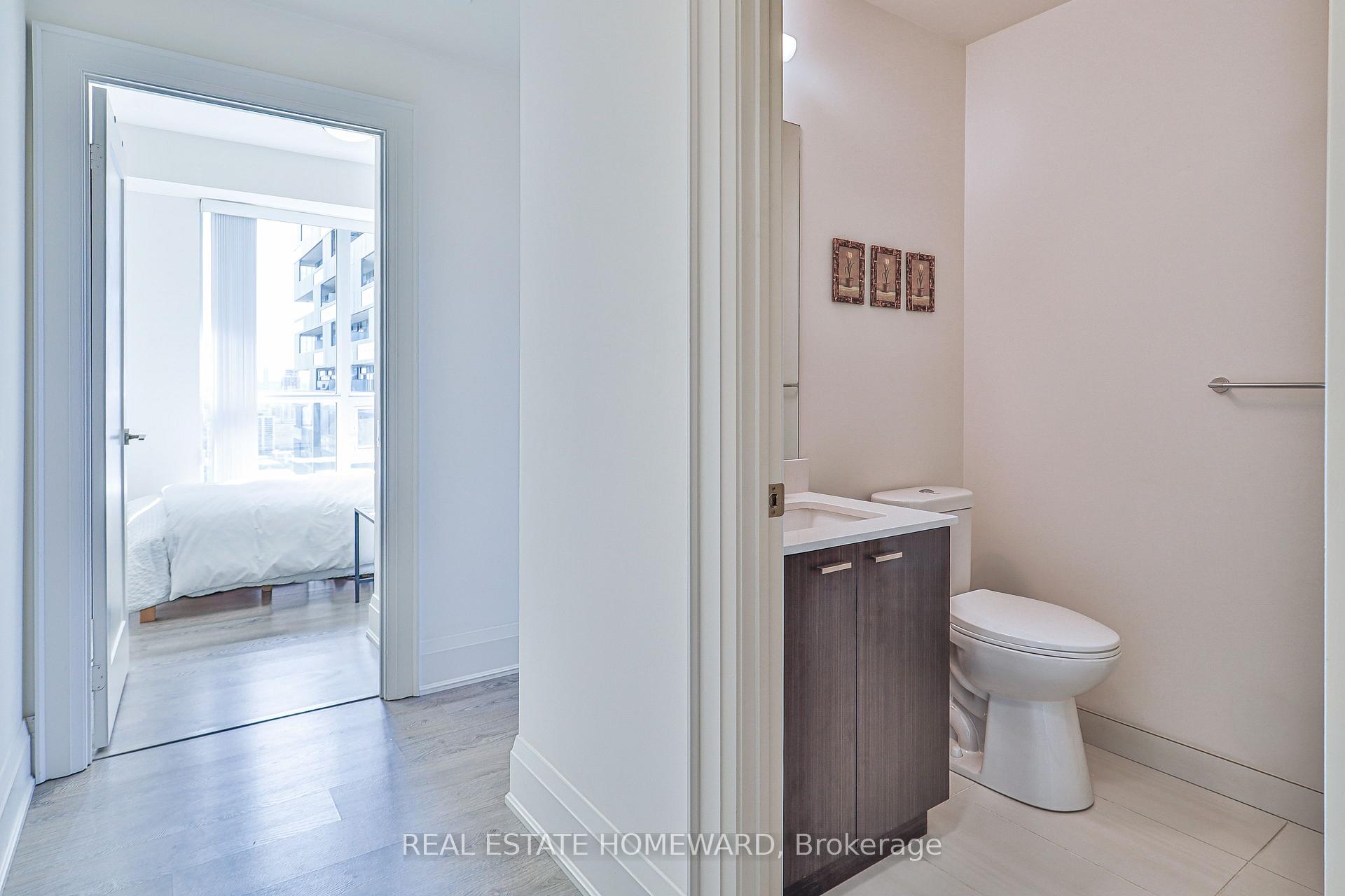 Photo 7 of Unit 3102, 30 Roehampton Avenue, Toronto, Mount Pleasant West — HOMEH