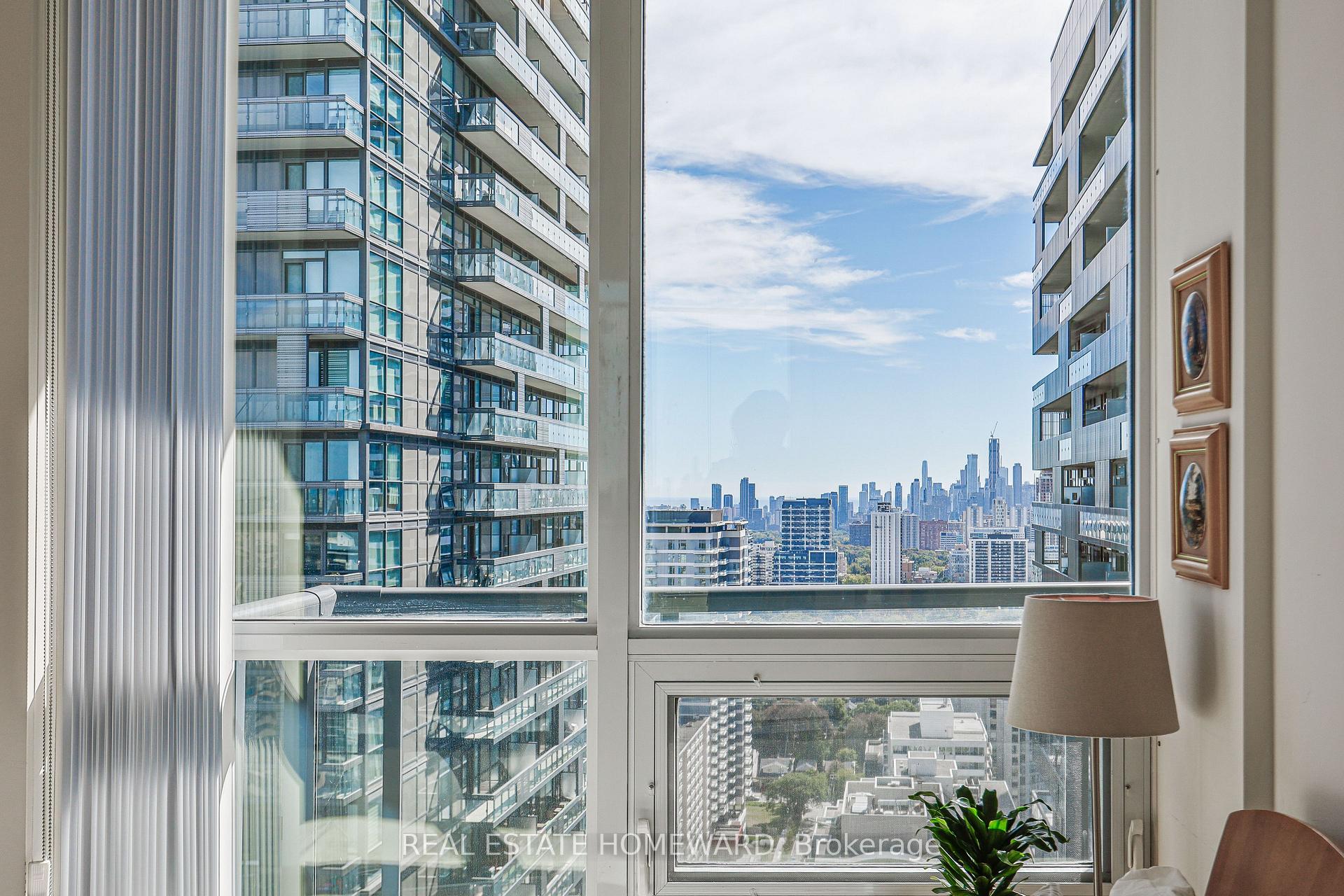 Photo 12 of Unit 3102, 30 Roehampton Avenue, Toronto, Mount Pleasant West — HOMEH