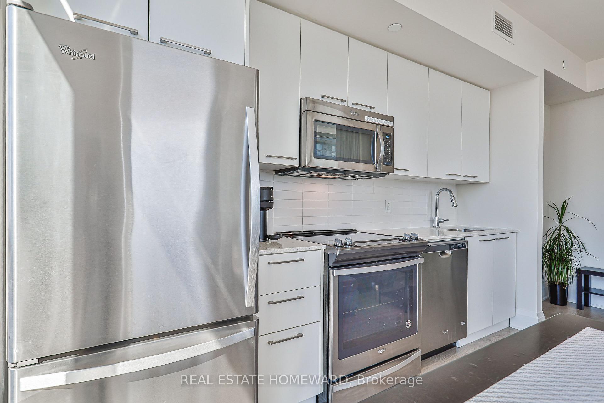 Photo 13 of Unit 3102, 30 Roehampton Avenue, Toronto, Mount Pleasant West — HOMEH