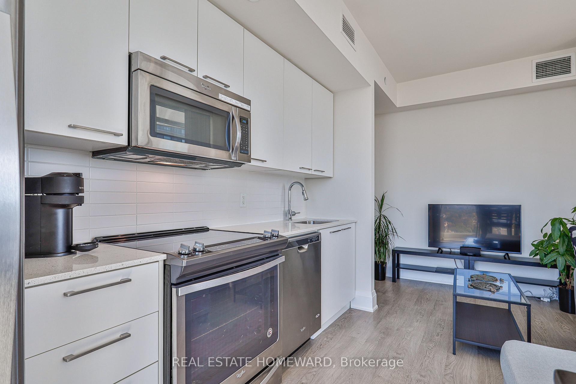Photo 14 of Unit 3102, 30 Roehampton Avenue, Toronto, Mount Pleasant West — HOMEH