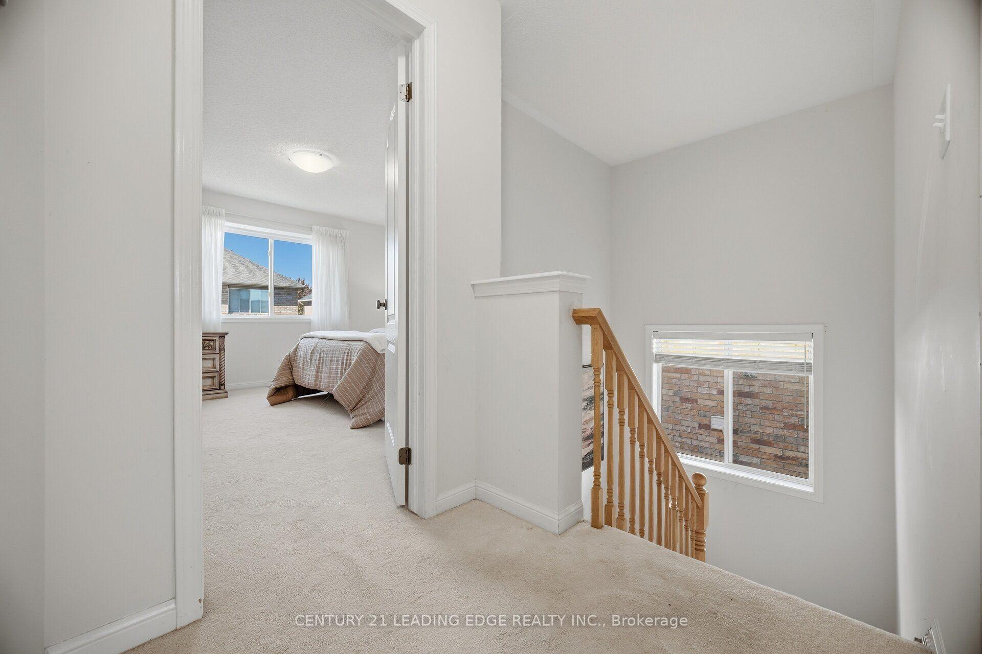 Photo 6 of 4079 Gunby Crescent, Burlington, Alton — HOMEH
