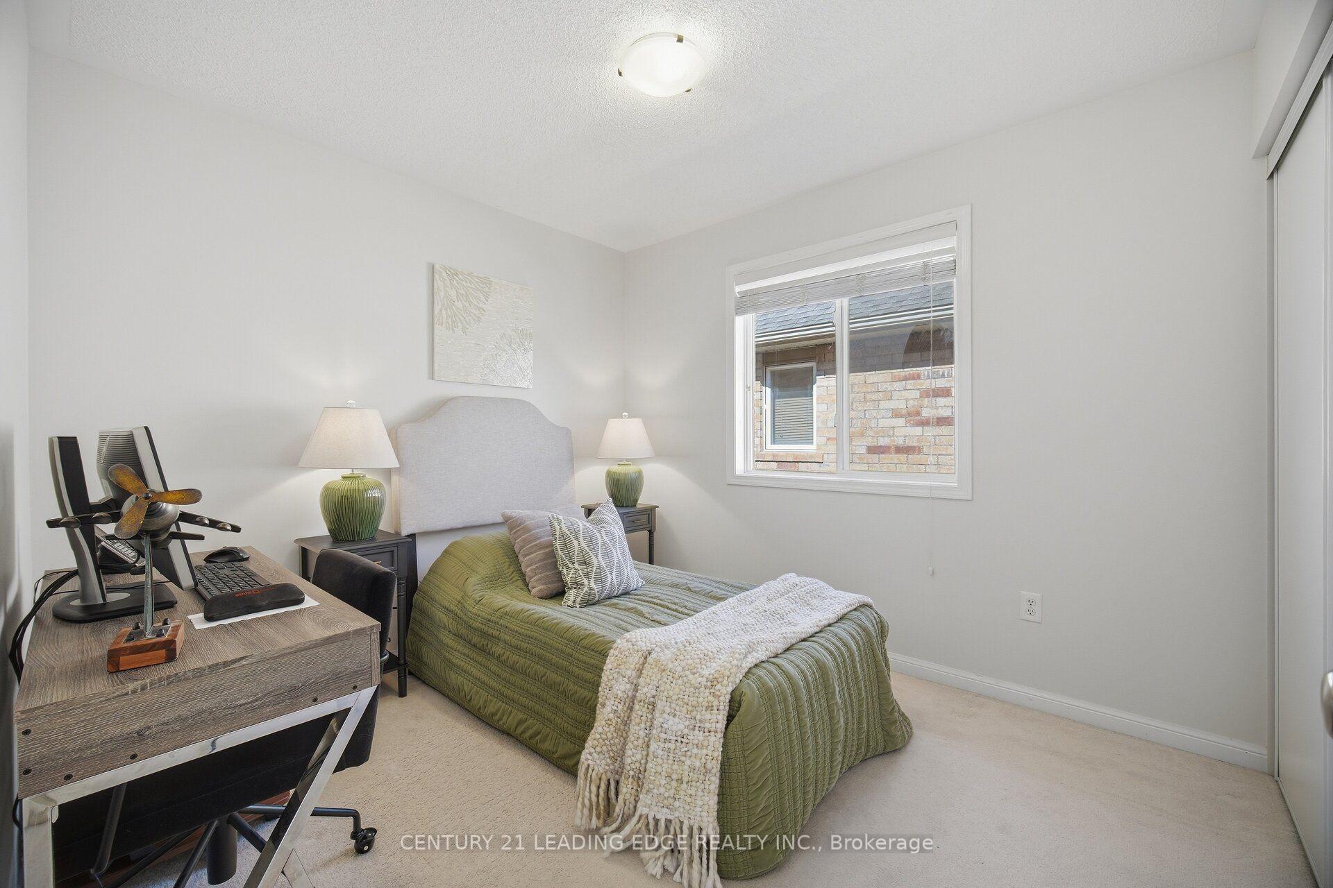Photo 8 of 4079 Gunby Crescent, Burlington, Alton — HOMEH