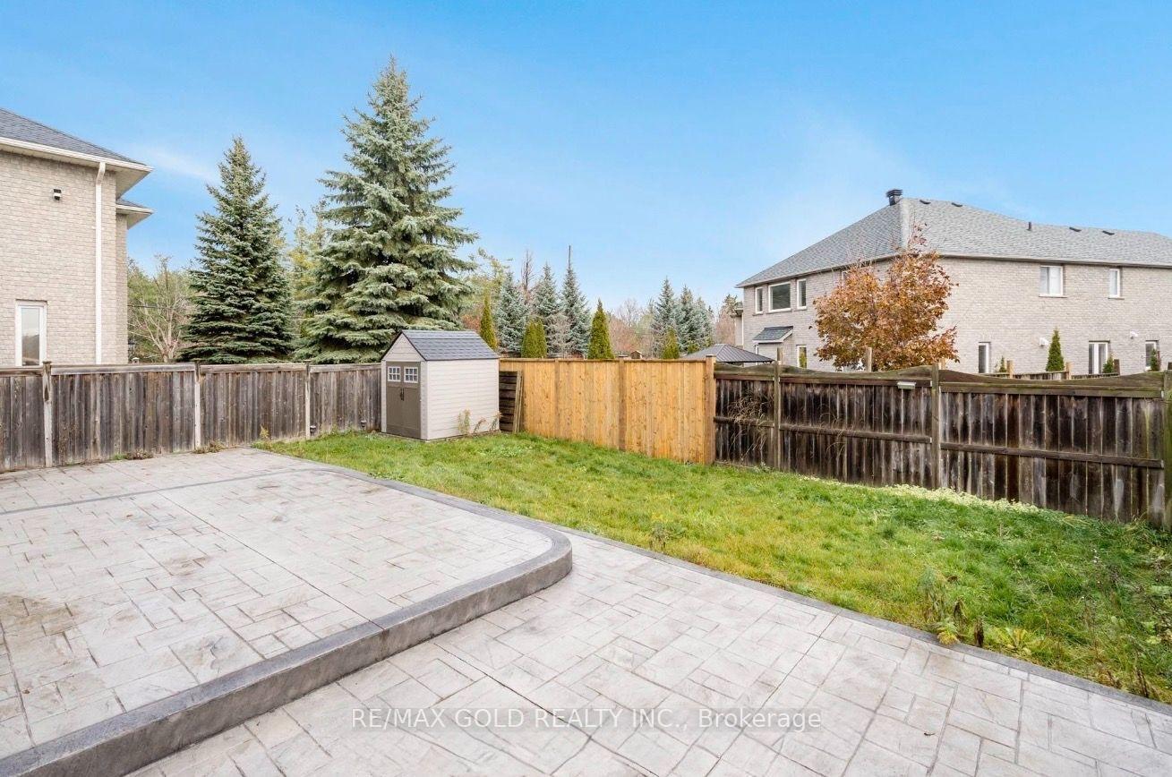 Photo 25 of 3 Prince William Way, Barrie, Innis-Shore — HOMEH