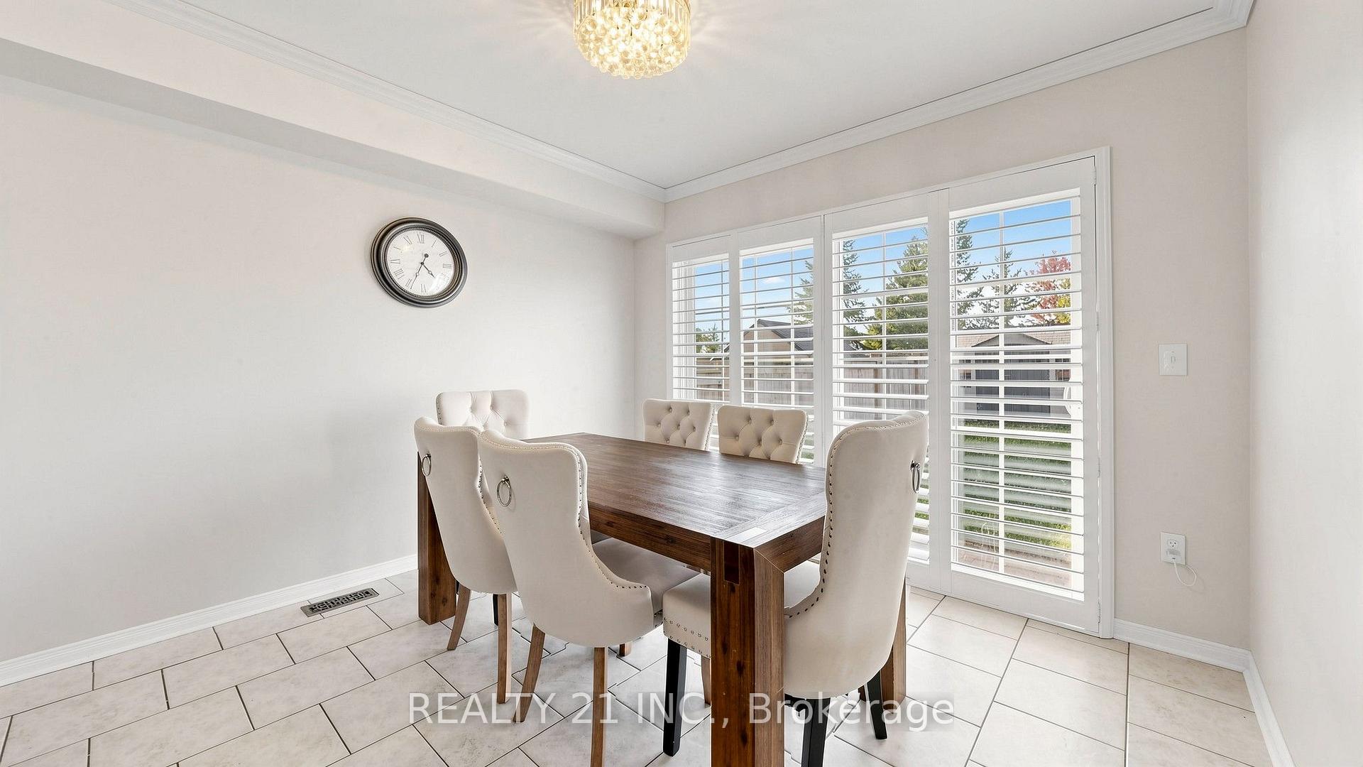 Photo 17 of 174 Honeyman Drive, Clarington, Bowmanville — HOMEH
