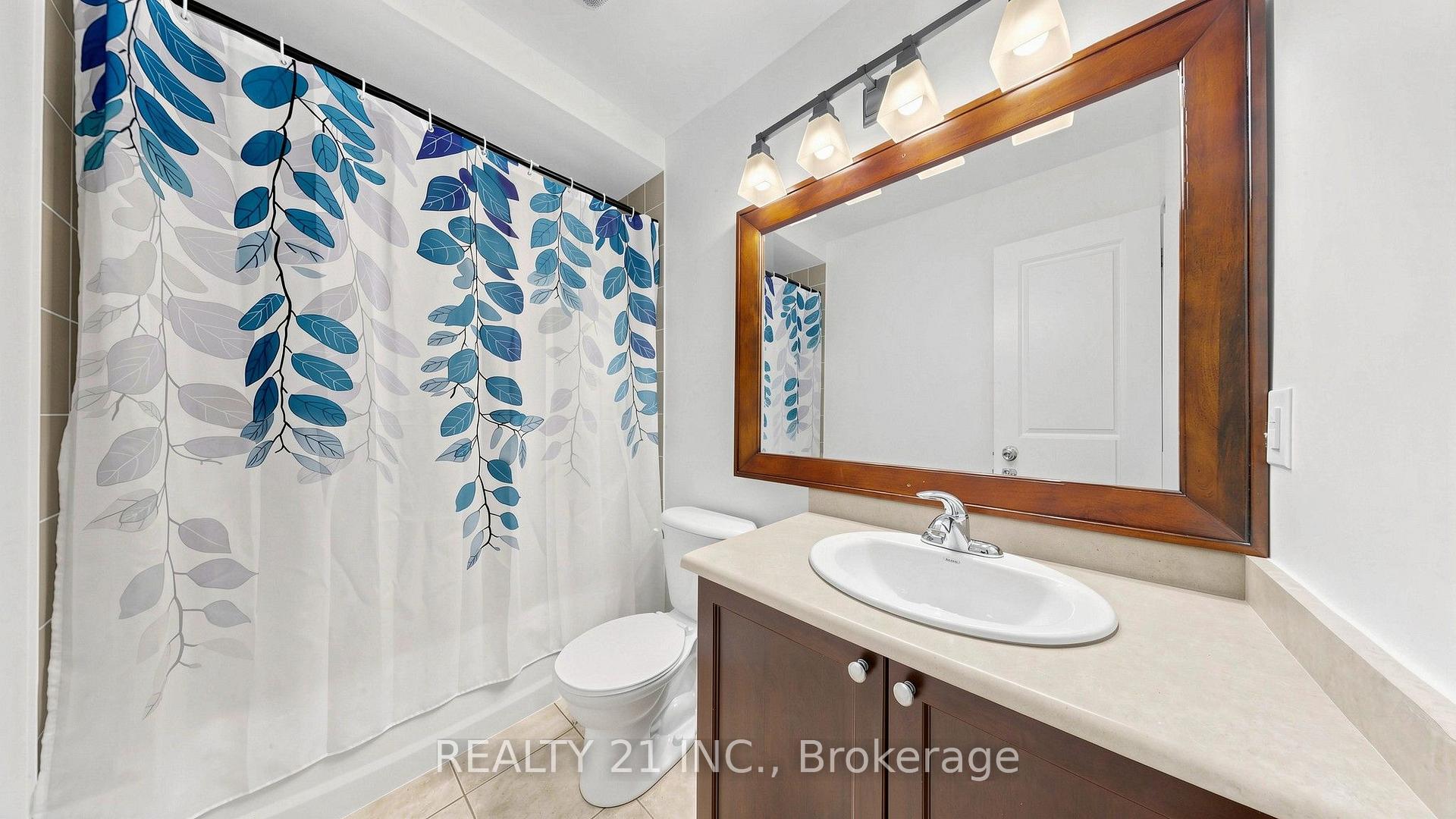 Photo 25 of 174 Honeyman Drive, Clarington, Bowmanville — HOMEH