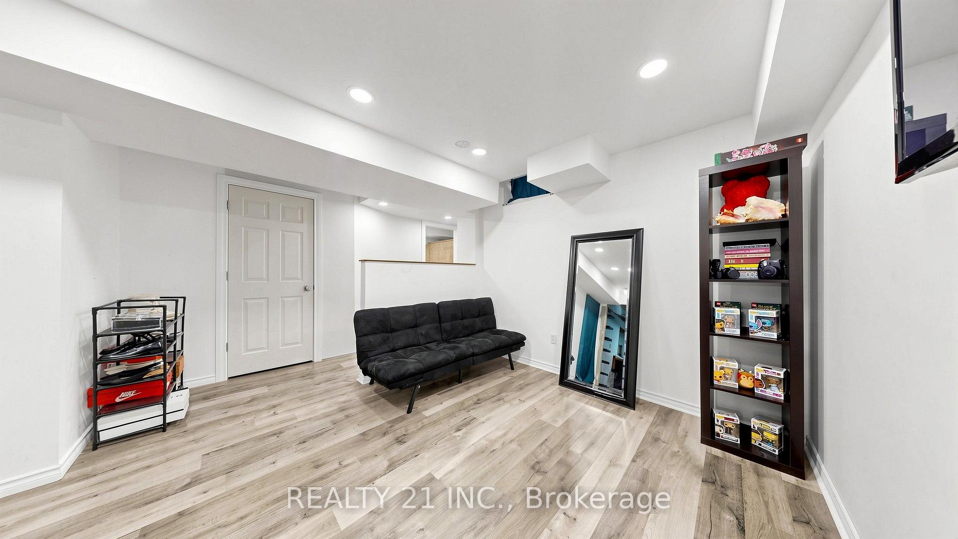 Photo 33 of 174 Honeyman Drive, Clarington, Bowmanville — HOMEH