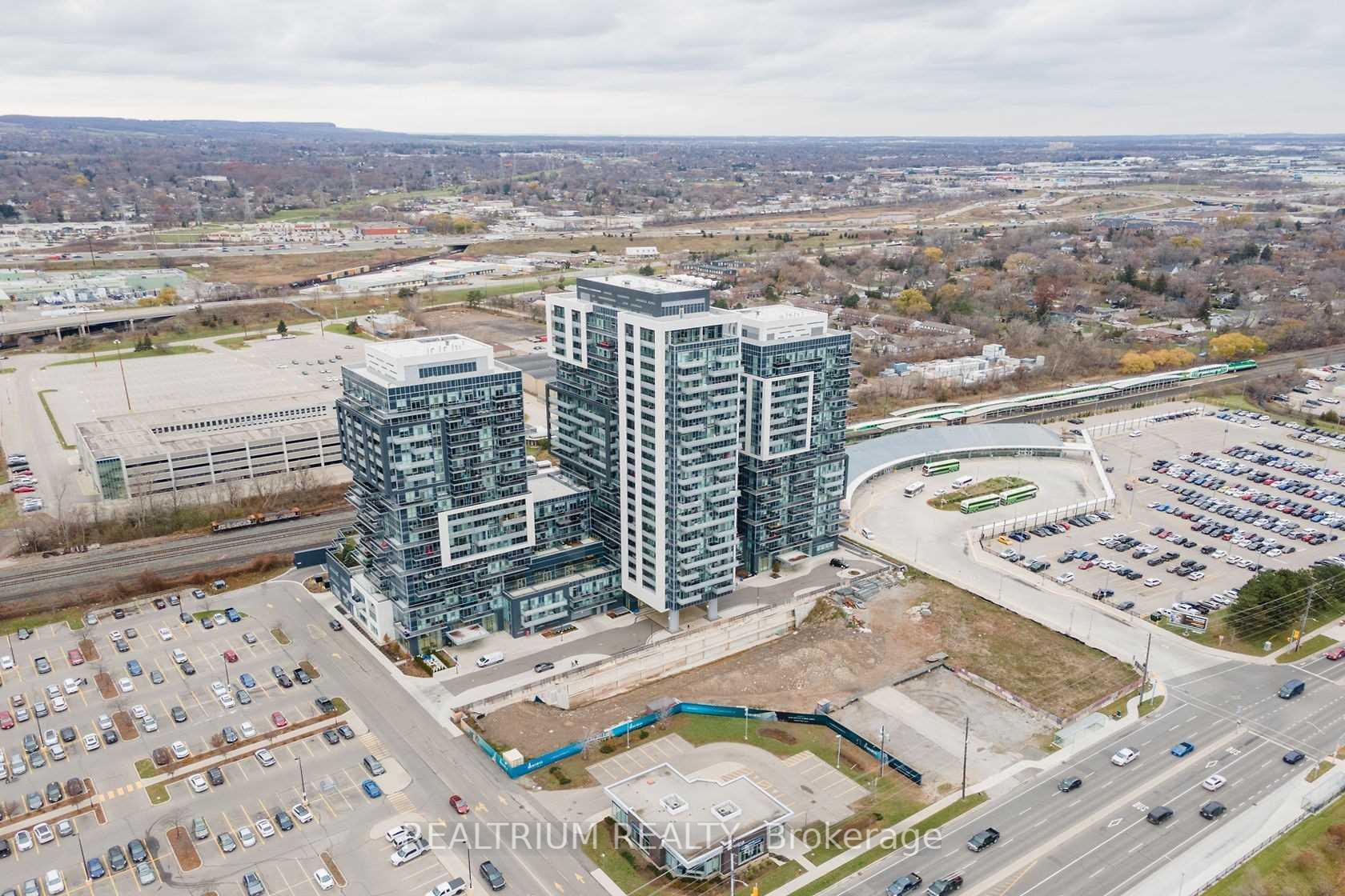 Photo 2 of Unit 1105, 2087 Fairview Street, Burlington, Freeman — HOMEH