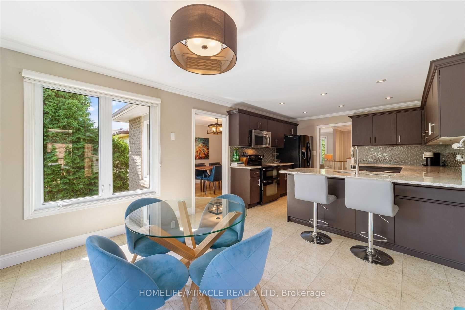 Photo 8 of 19 Bruntsfield Street, Clarington, Courtice — HOMEH