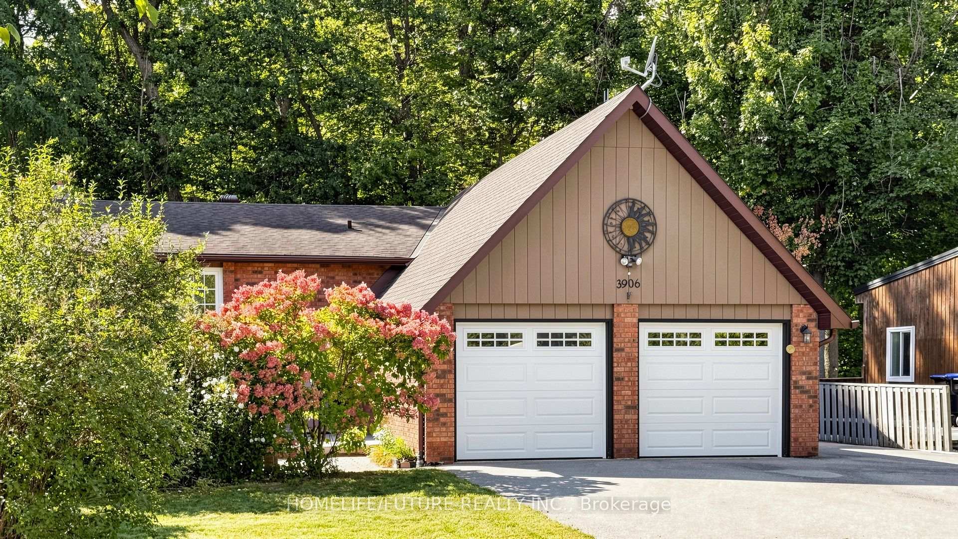 Photo 2 of 3906 Rosemary Lane, Innisfil, Rural Innisfil — HOMEH