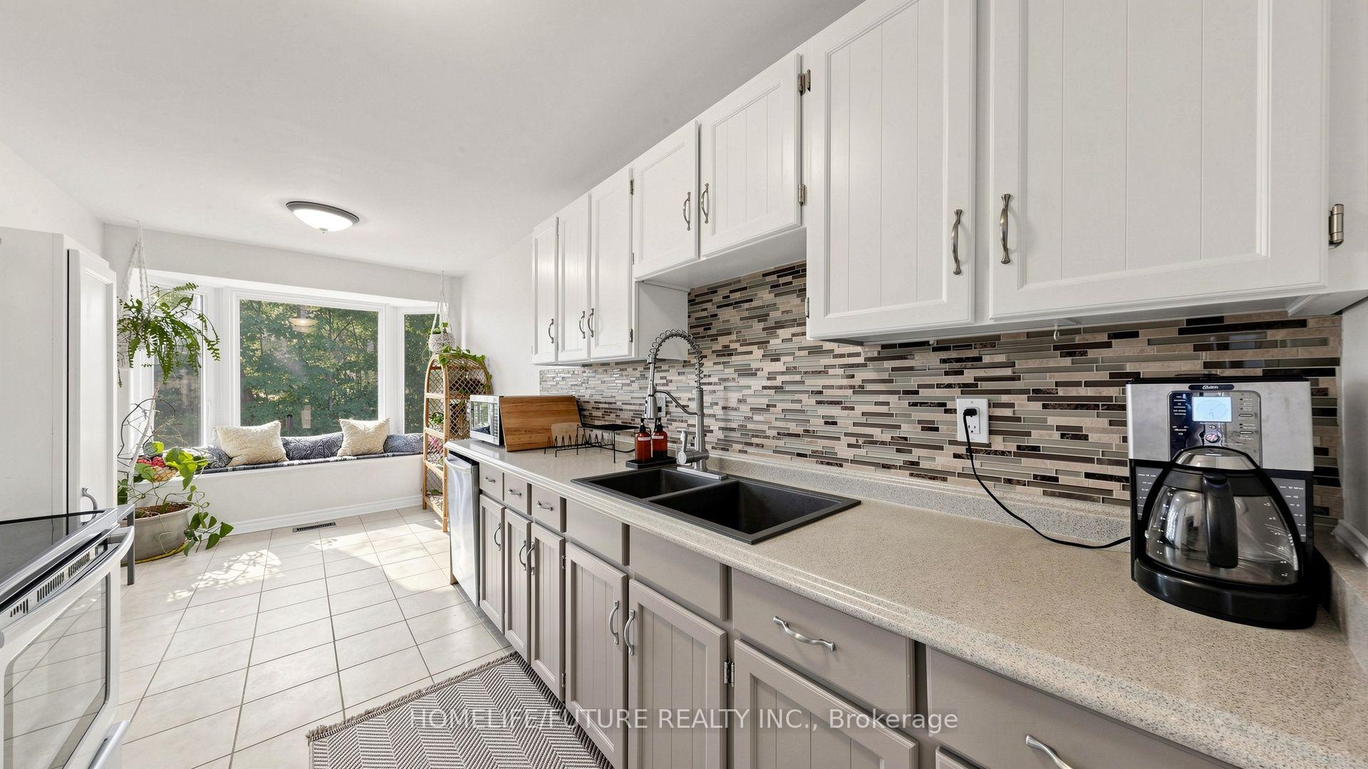 Photo 9 of 3906 Rosemary Lane, Innisfil, Rural Innisfil — HOMEH
