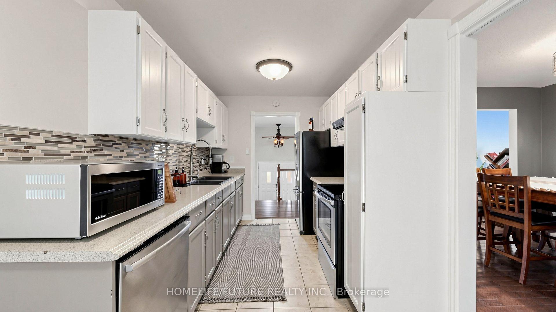 Photo 12 of 3906 Rosemary Lane, Innisfil, Rural Innisfil — HOMEH